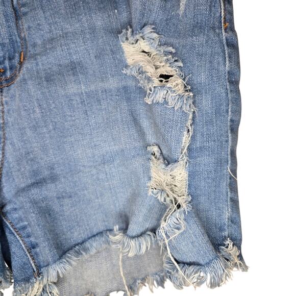 Fashion Nova Cut-Off Distressed Shorts Size XL 0159 - Picture 5 of 11